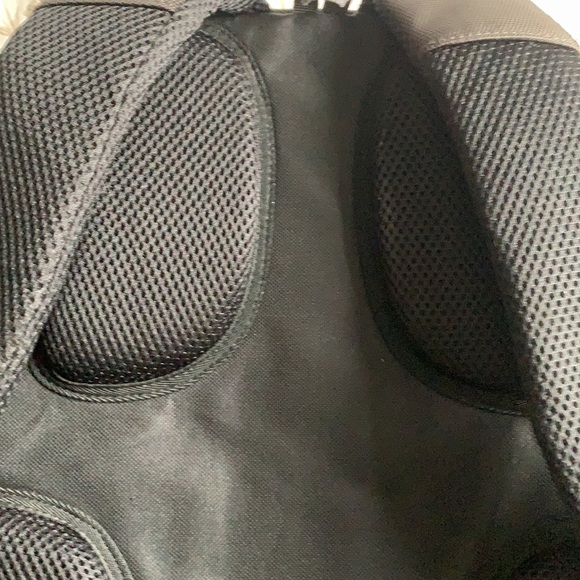 ANTLER Backpack New with Tags. - Picture 12 of 16